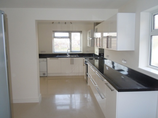kitchen.1.JPG